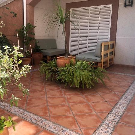 Familia Anfitriona Acoge Apartment เซบีญา ภายนอก รูปภาพ